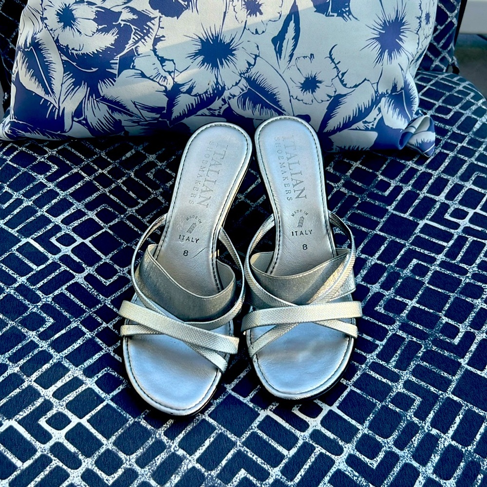 Silver Italian pumps